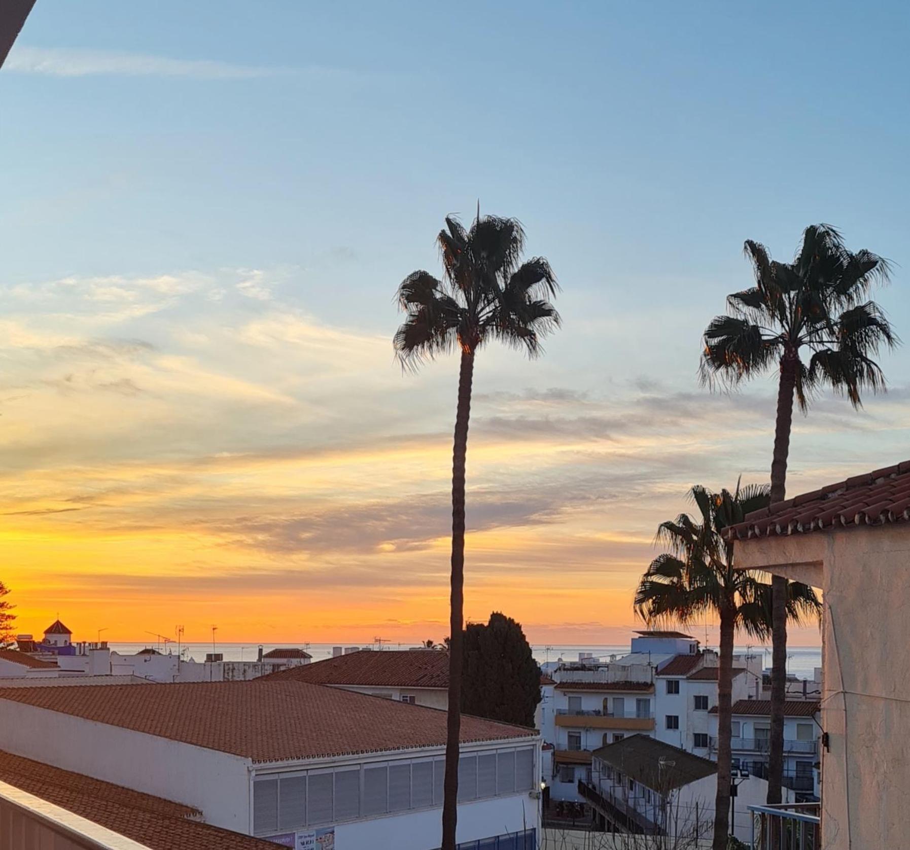 Apartamento Azul Nerja Luaran gambar